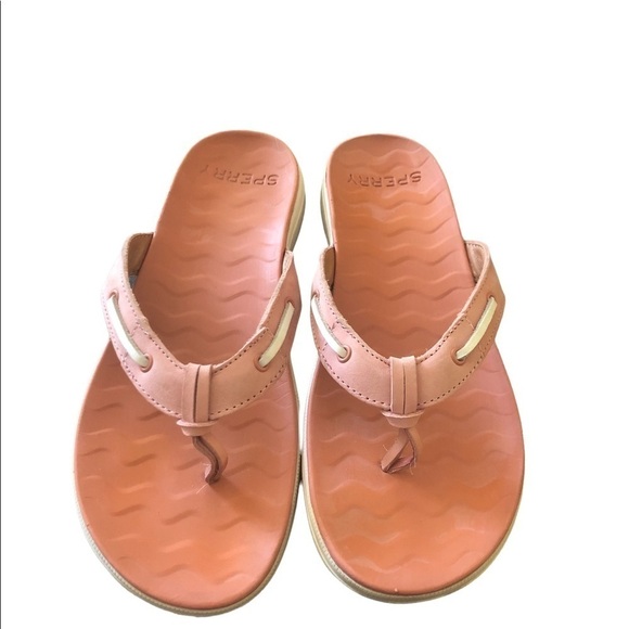 Sperry Seafish Thong Slip On Peach Sandal 9B 1” Heel Nautical Vibe - Picture 1 of 5